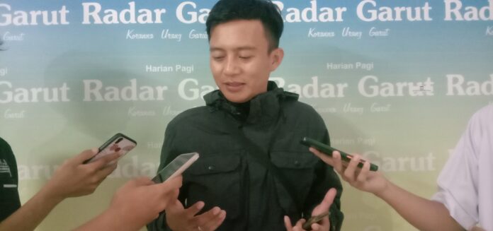 Noval Taopik, menantu dari korban perampokan di Desa Mekarjaya Kecamatan Bayongbong Kabupaten Garut