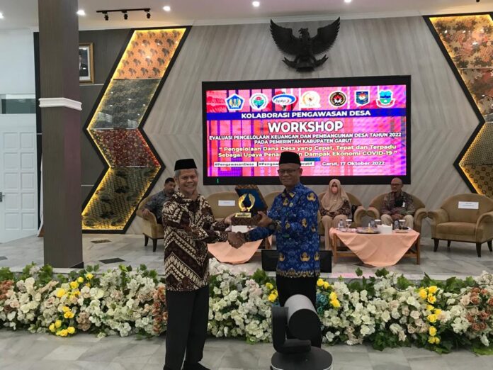 Sekda Buka Workshop Evaluasi Pengelolaan Keuangan dan Pembangunan Desa di Kabupaten Garut