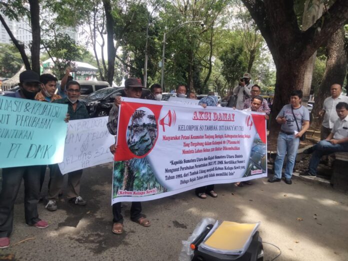 Masyarakat Plasma 80 Unjukrasa di DPRD Sumut, Tuntut Tanah 320 Hektar Dikembalikan