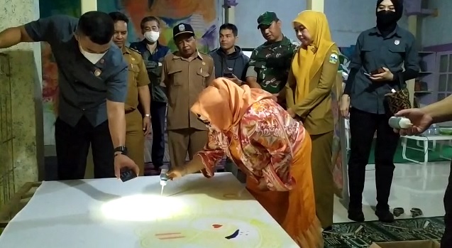 putri kedua wapres RI kunjungi Desa Wanajaya, Kecamatan Wanaraja, Kabupaten Garut