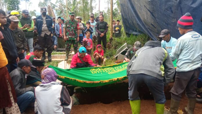 Habib, warga Cigedug, kecamatan Cigedug, Kabupaten Garut yang hanyut di sungai akhirnya ditemukan di Kabupaten Sumedang
