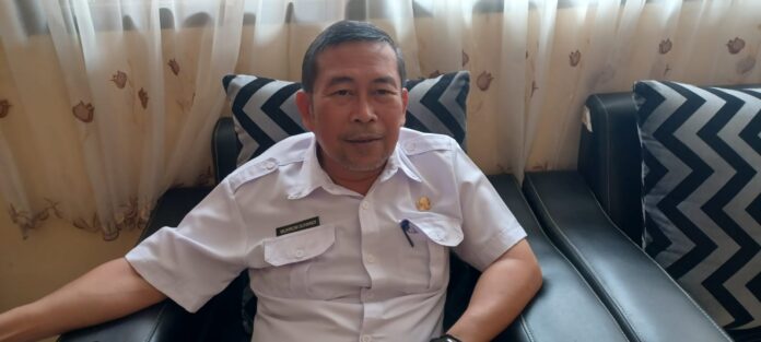 Muhrom Suhandi, Camat Kersamanah