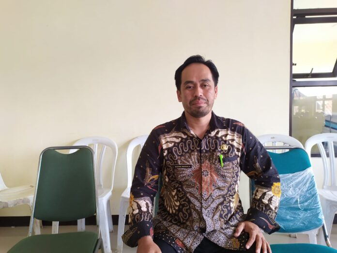 Agung Maran Nestapa Kasi Kesra Kecamatan Bayongbong