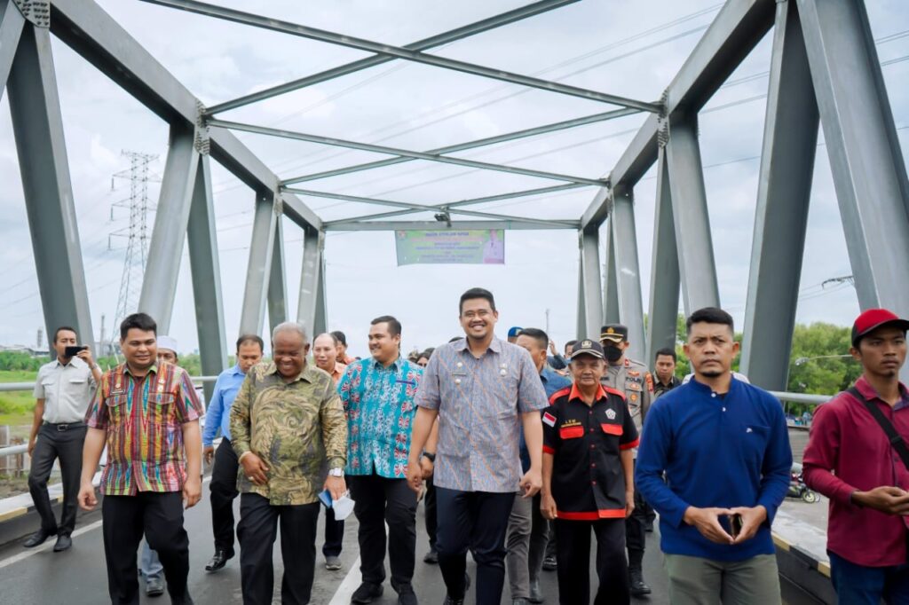 Pembangunan Jembatan Titi Dua Sicanang Selesai Dibangun