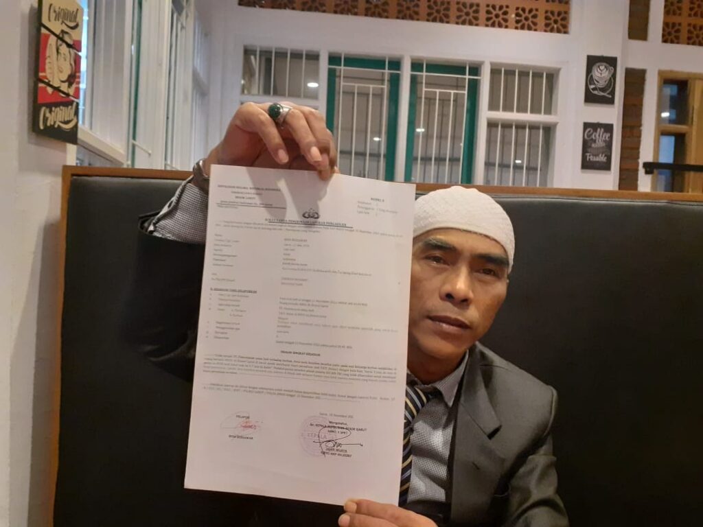 ustadz Buddy Oconk Ketua LPM DPC Tarogong Kidul, melaporkan oknum pegawai RSUD dr. Slamet Garut ke Polisi