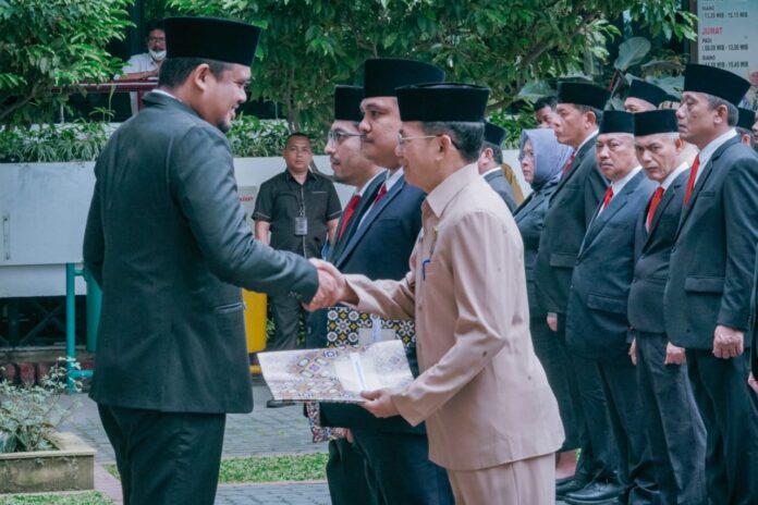 Bobby Nasution Lantik 102 Pejabat Pemko Medan