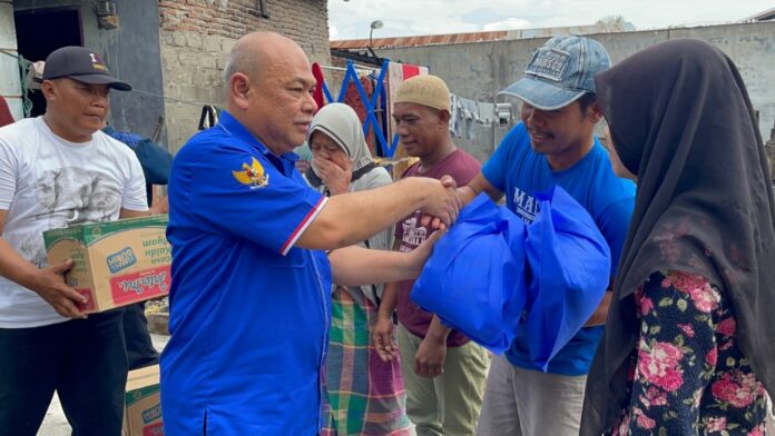 Anggota DPRD Sumut Yahdi Khoir Bantu Korban Kebakaran Sei Merbau Tanjung Balai