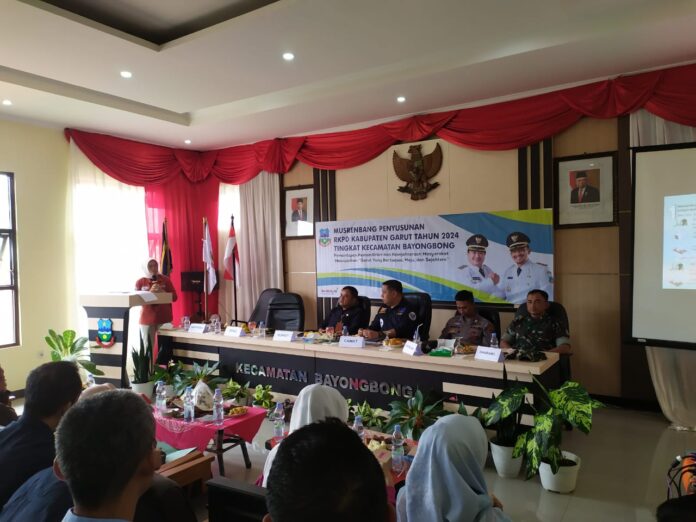 Ada beberapa ajuan pembangunan yang prioritas di Kecamatan Bayongbong