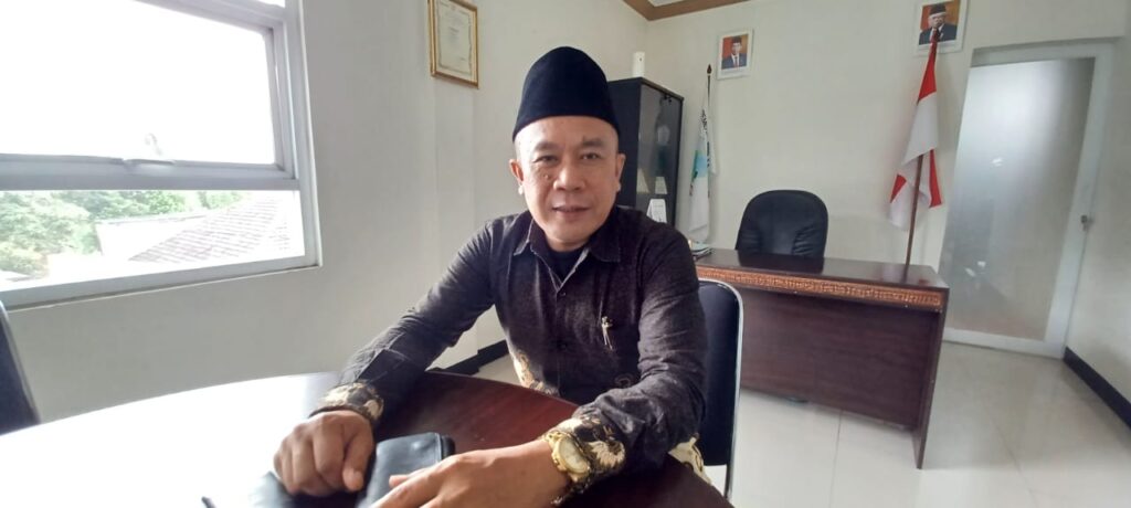 Widya Heru Kartika, Kades Karyamukti
