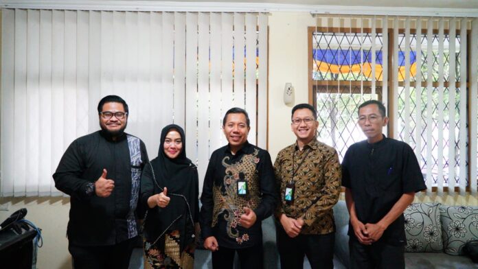 BPJS Ketenagakerjaan mengunjungi kantor Diskominfo Kabupaten Garut