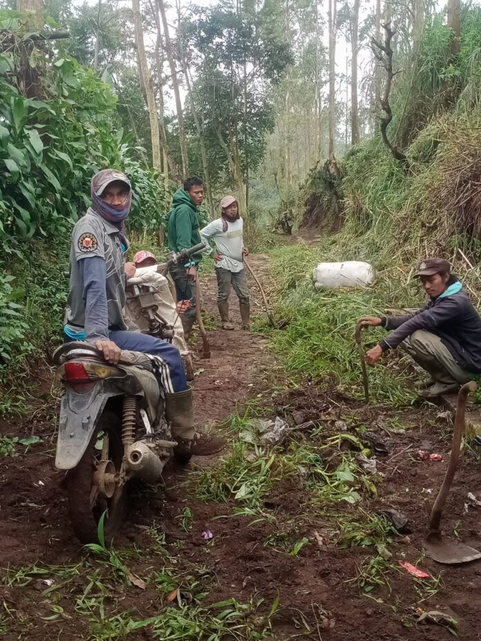 Kades Pasirwangi akan bangun jalan desa dari bantuan bonus produksi