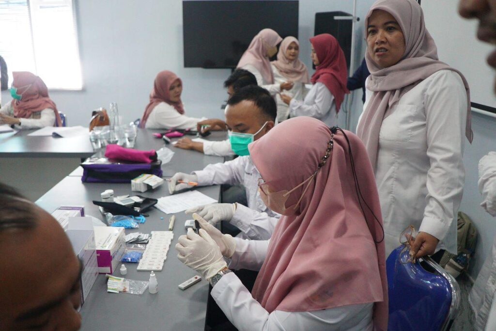 Dinkes Garut lakukan pemeriksaan kesehatan bagi pegawai