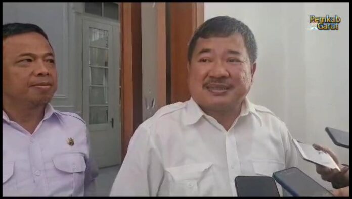 Bupati Garut Larang Ada Pungli dalam PPDB, Ancamannya Keras