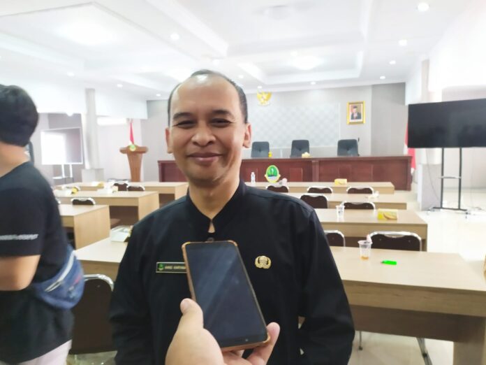 Kepala Kantor Cabang Dinas ( KCD ) Pendidikan Provinsi Jawa Barat, Wilayah XI, Drs Aang Karyana, M.pd