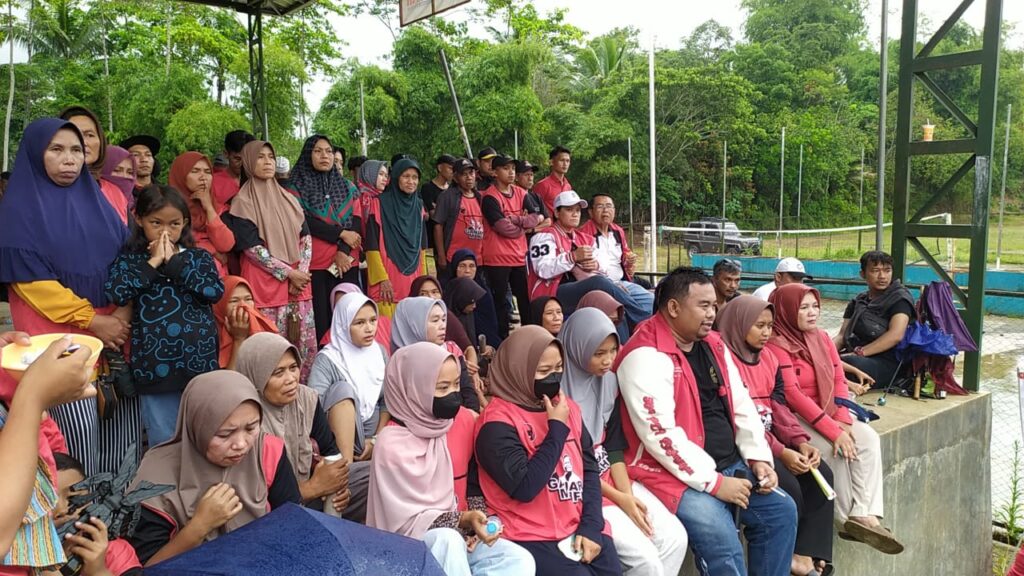Tim pemenangan daerah ( TPD ) Provinsi Jawa Barat untuk capres Ganjar-Mahfud menggelar nonton bareng film otobiografi atau dokumenter Ganjar Pranowo