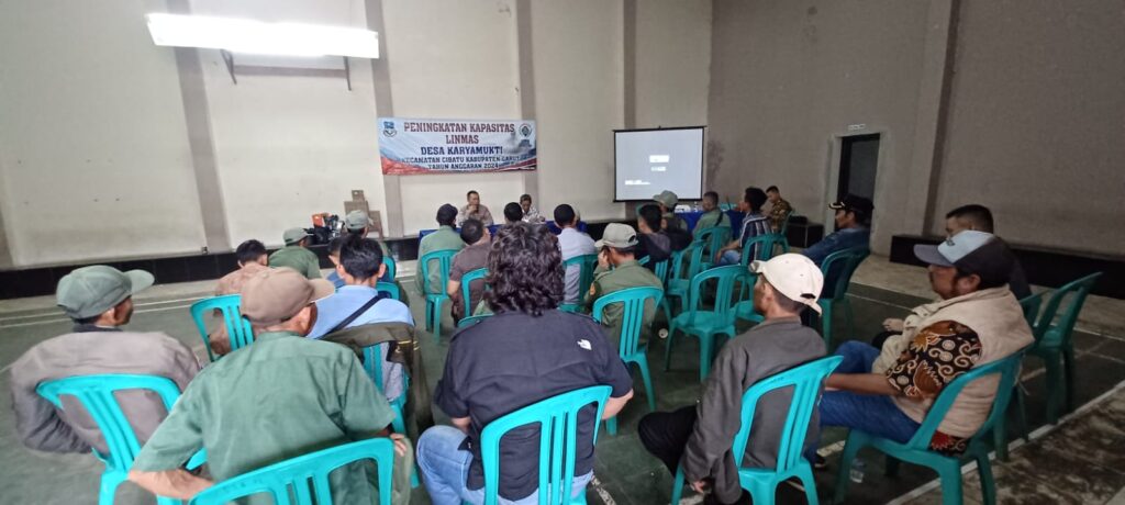 Peningkatan kapasitas Linmas Desa Karyamukti