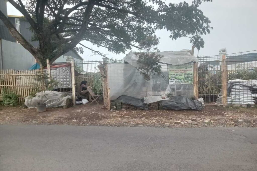 Kios Mekar Bibit
